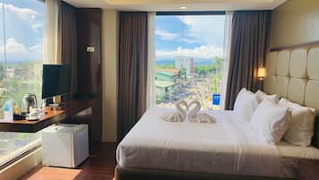 Deluxe Front View | 1 bedroom, desk, free WiFi