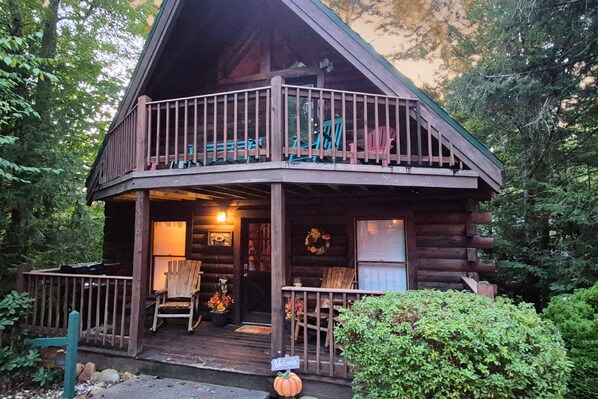 Cabin, 2 Bedrooms | Exterior - 26 Bearfoot Landing 2 Bedroom Cabin by RedAwning (Gatlinburg)