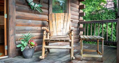26 Bearfoot Landing 2 Bedroom Cabin by RedAwning