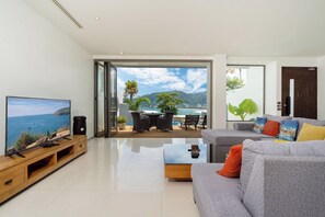 Télévision LED, lecteur de DVD