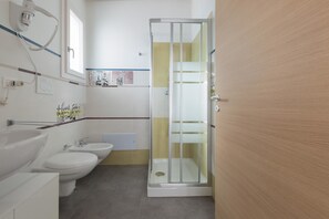 Studio (1294-Monolocale Cloe) | Salle de bain