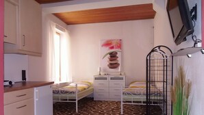 Ảnh chưa phân loại, 2 trong số 10 ảnh, nút