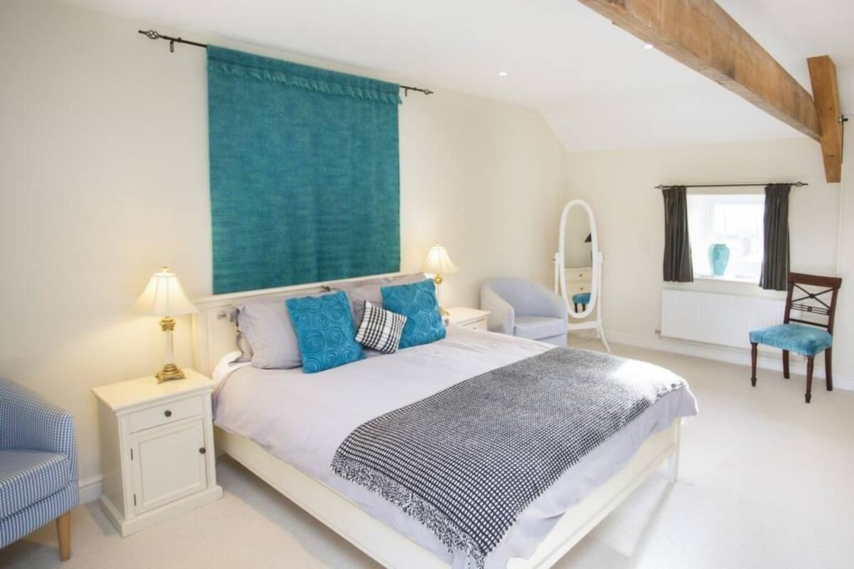 Double Room (the boys)