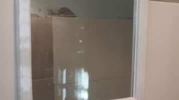 Appartement, 2 chambres | Minibar, bureau, chambres insonorisées, Wi-Fi gratuit