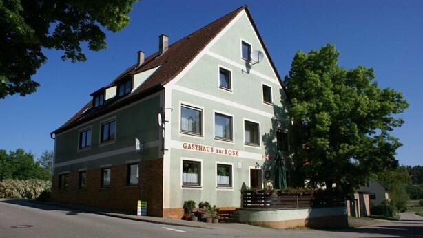 Unclassified image, 1 of 4, button - Gasthaus zur Rose (Windsbach)