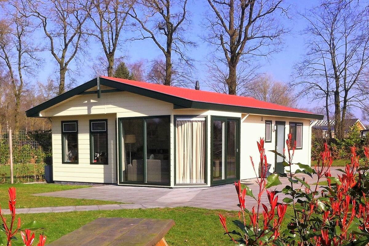 Chalet, 3 Bedrooms (2 plus)