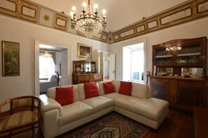 TV - Casa Sipione Papa (Modica)