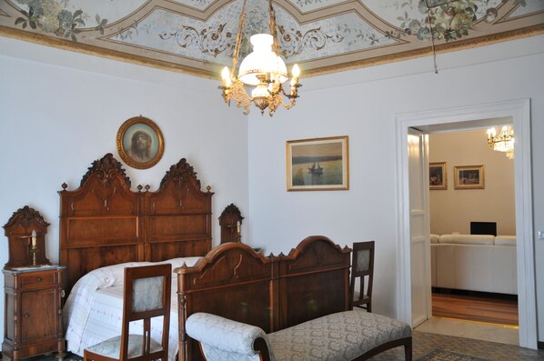 Deluxe Double Room | Desk, blackout drapes, free WiFi, bed sheets