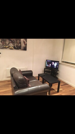 Apartment, 1 Double Bed, Non Smoking | Free WiFi, wheelchair access