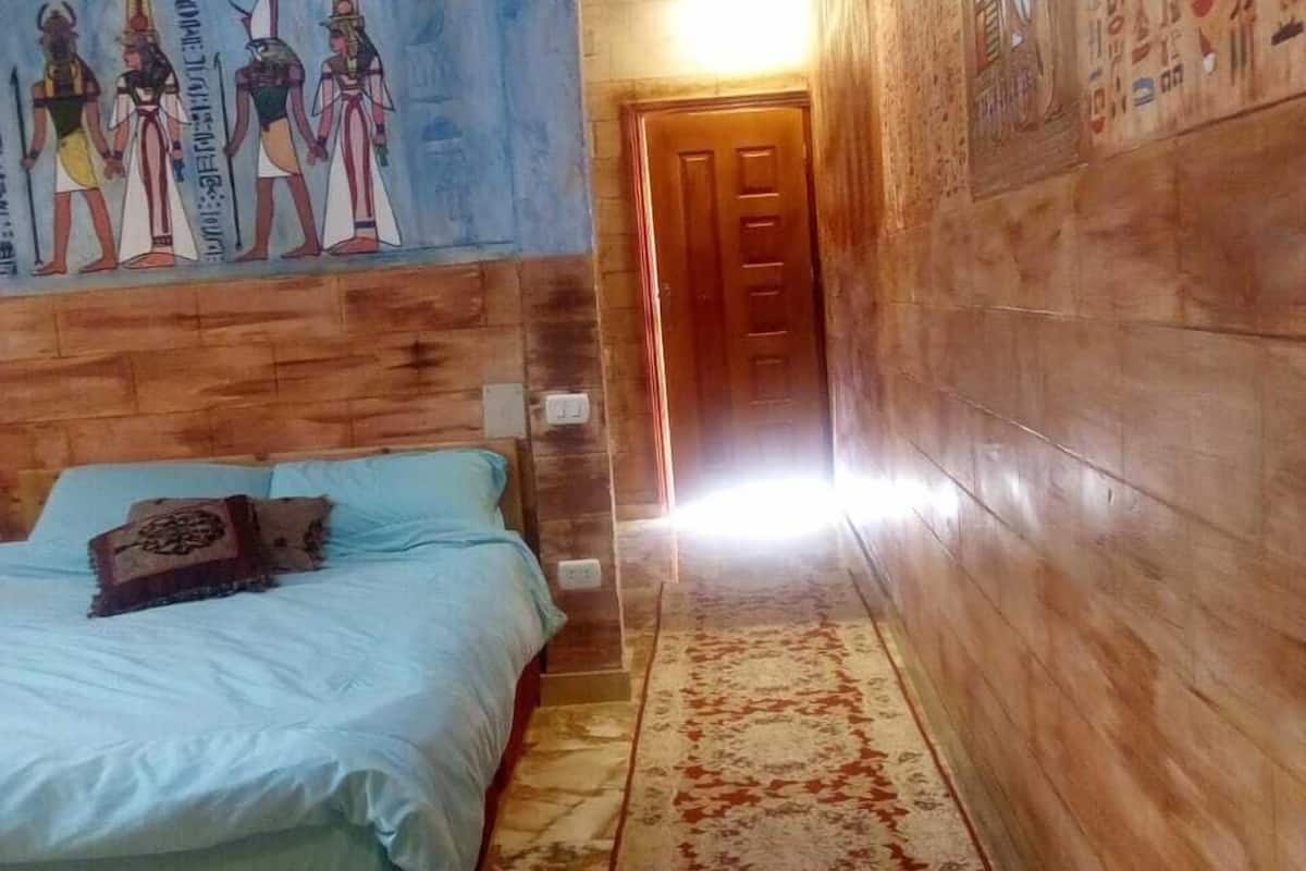 Minibar, decoración personalizada y muebles diferentes