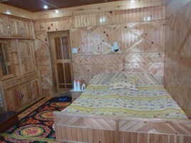 1 habitación, escritorio, camas plegables/adicionales y wifi gratis 