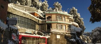 StayApart - Shruti Guest House