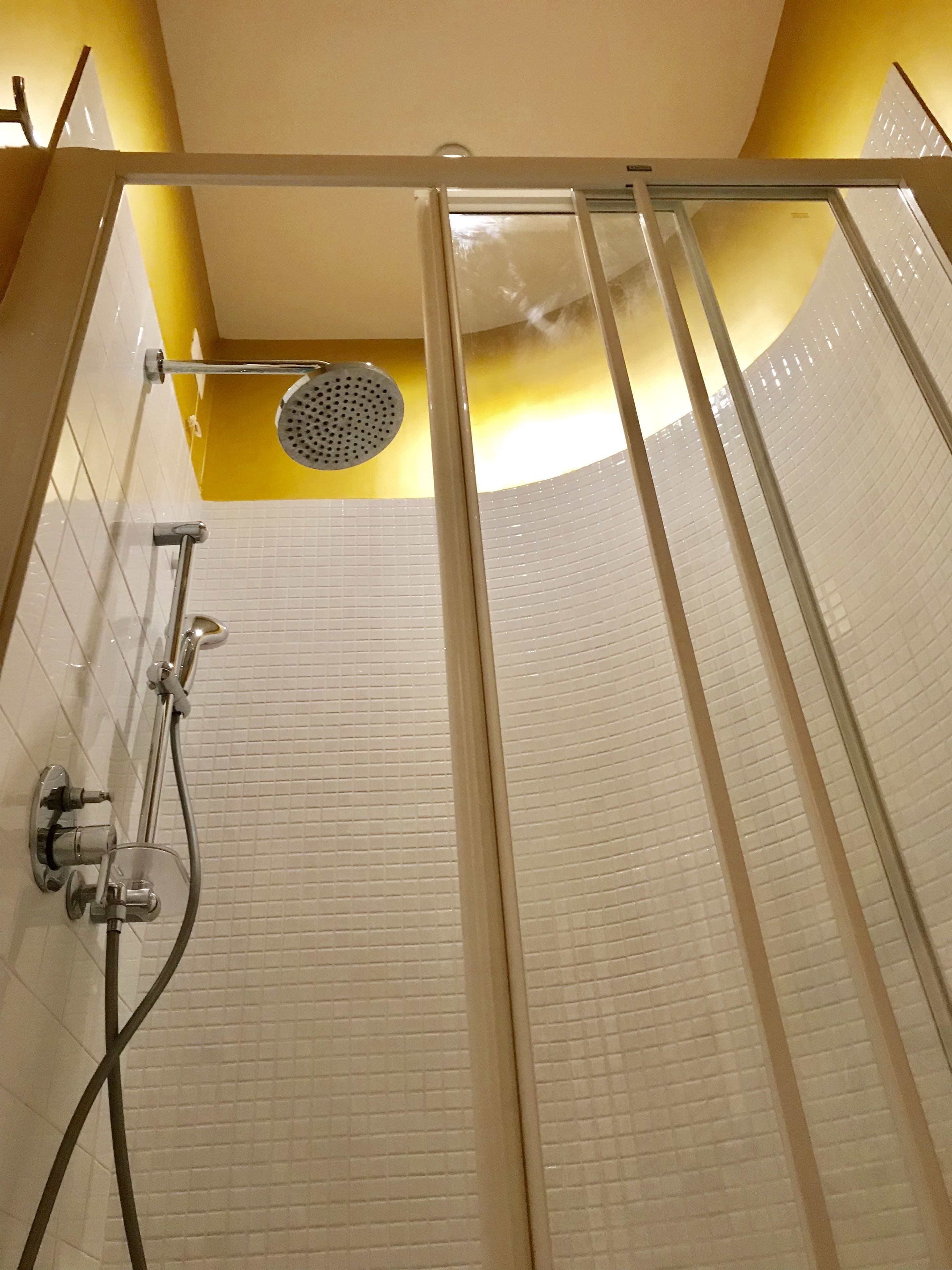 Dobbeltrom | Dusj på badet