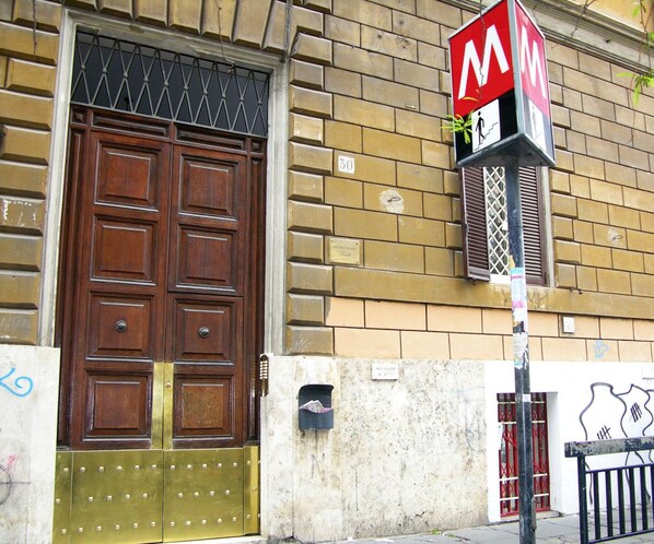 Entrée de l’hébergement