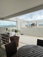 Televisión de pantalla plana