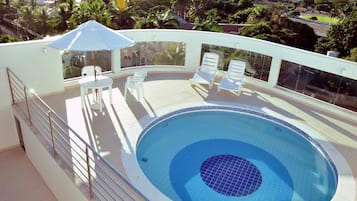 Piscina externa