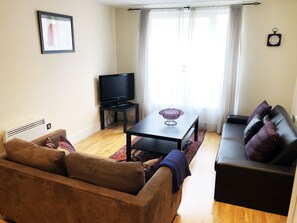 Apartment | Iron/ironing board, free WiFi, bed sheets