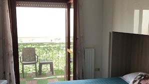 Standard Triple Room, Courtyard View | Premium bedding, down comforters, memory foam beds, desk - B&B Il Cavaliere (Baronissi)