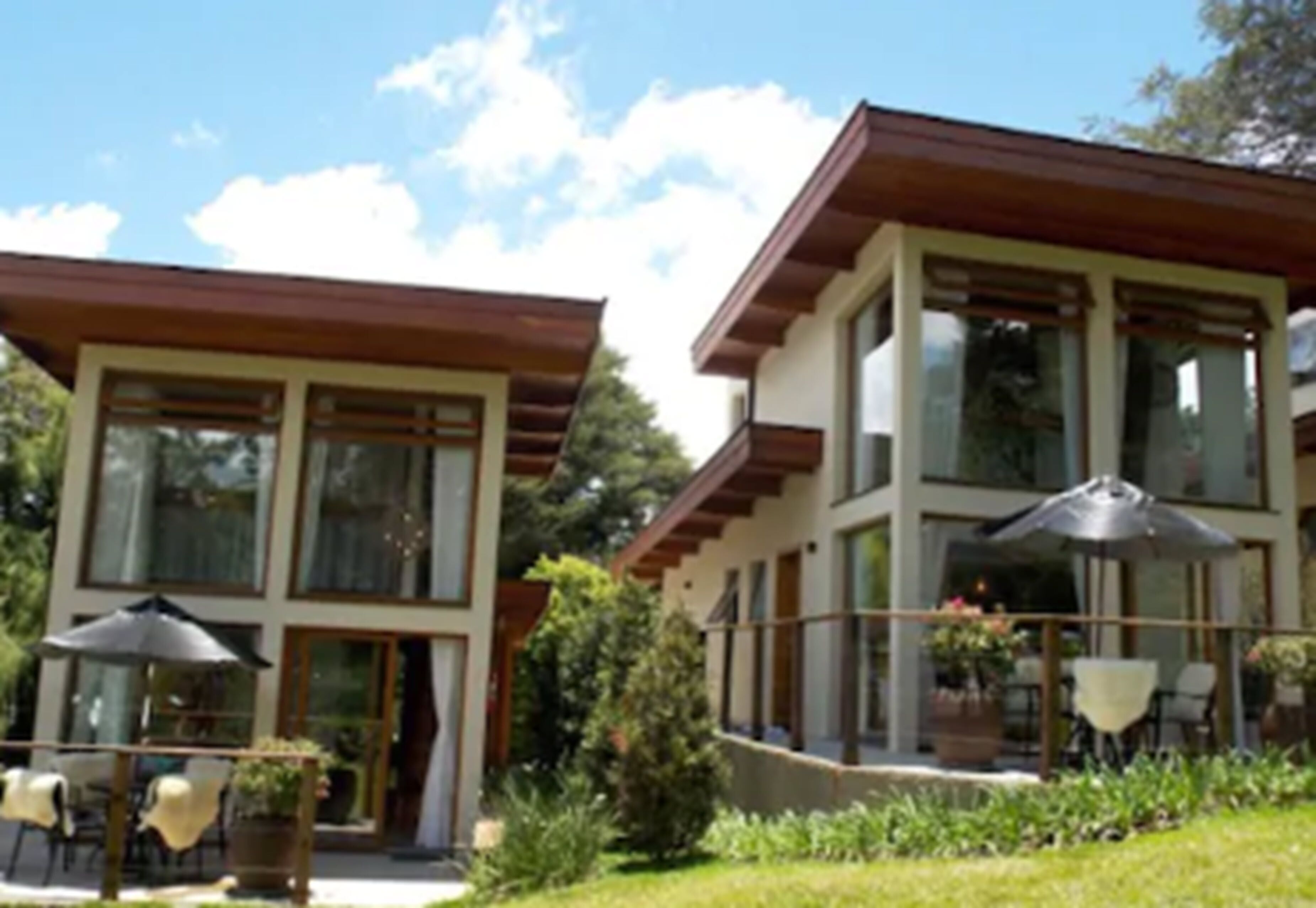 Familie bungalow, Meerdere bedden, uitzicht op tuin, aan tuin | Lakens van Egyptisch katoen, luxe beddengoed, pillowtop-bedden