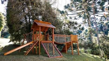 Children’s play area – outdoor