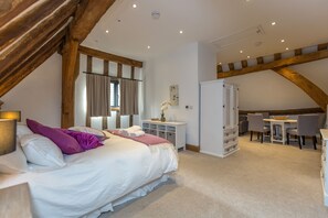 Ferienhaus | 6 Schlafzimmer, hochwertige Bettwaren, Bügeleisen/Bügelbrett