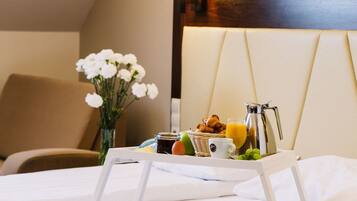 Standard Double Room | Blackout drapes, iron/ironing board, free WiFi, bed sheets