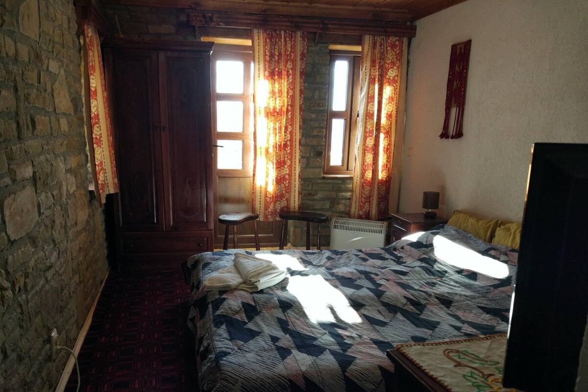 Iron/ironing board (on request), cribs (surcharge), WiFi (free)