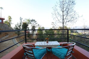 Executive-Suite, Mehrere Betten, Balkon, Bergblick | Blick vom Balkon