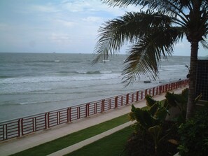 Property grounds - Beautiful view - very well-kept area - studio 60sqm for 1-2 people (Hua Hin)