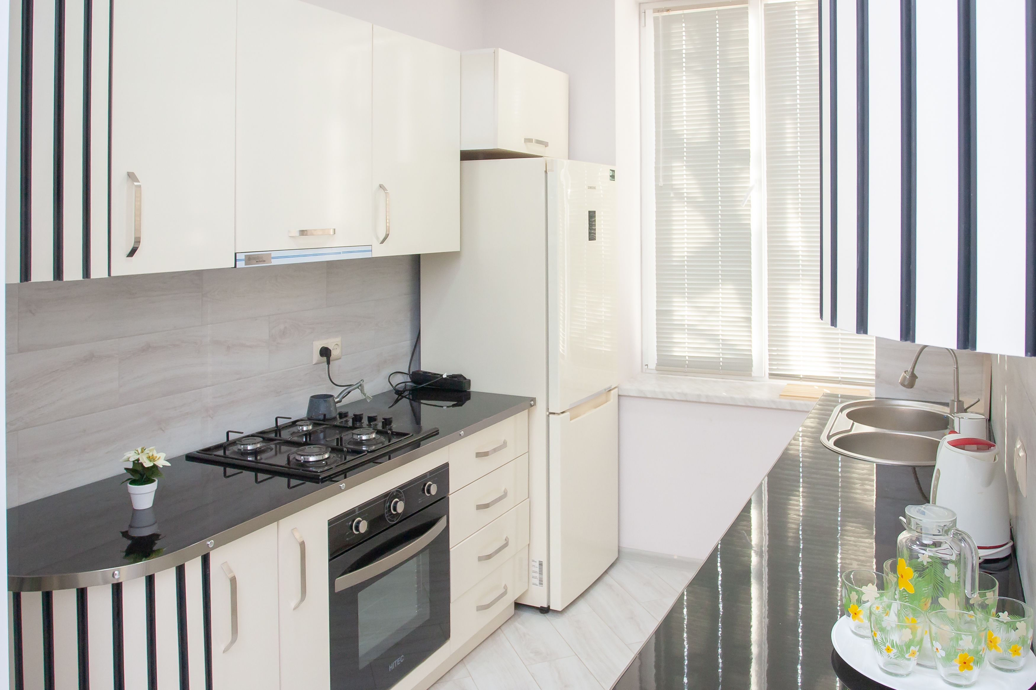 daily full breakfast (gel 15 per person)