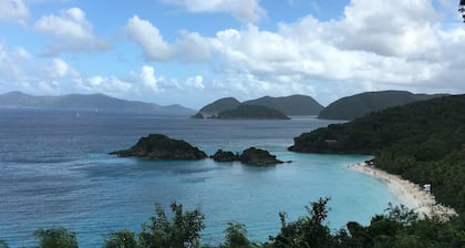 Geräumige, luxuriöse, moderne 1 Schlafzimmer / 1 Ba-Wohnung im Grande Bay Resort, St. John USVI