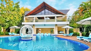 Unclassified image, 3 of 13, button - Villa 3 BR Central Seminyak mins to Beach (Seminyak)