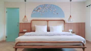 3 bedrooms, in-room safe, iron/ironing board, travel cot