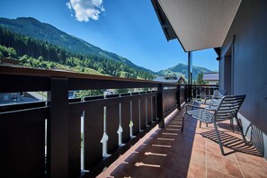 Apartment, 2 Schlafzimmer (Appartement Top 4) | Blick vom Balkon