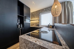 Private kitchen -  ThePoolhouse Boutique Lodge (Saalbach-Hinterglemm)