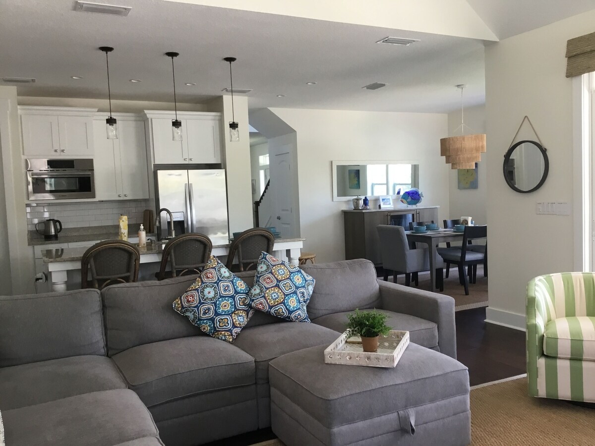 Photo 5 of New Luxury Pool Home Anastasia Isle Bridge of Lions, Old Town 5 Star Awaits You