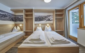 Apartment, 1 Schlafzimmer, Bergblick (Appartement Top 12) | Schallisolierte Zimmer, Bettwäsche