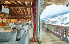 Chalet, 5 Bedrooms, Mountain View (Chalet Top 2) | View from room