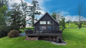 Exterior - Get Away From It All - Romantic or Family - Timberframe Cottage (Rome)