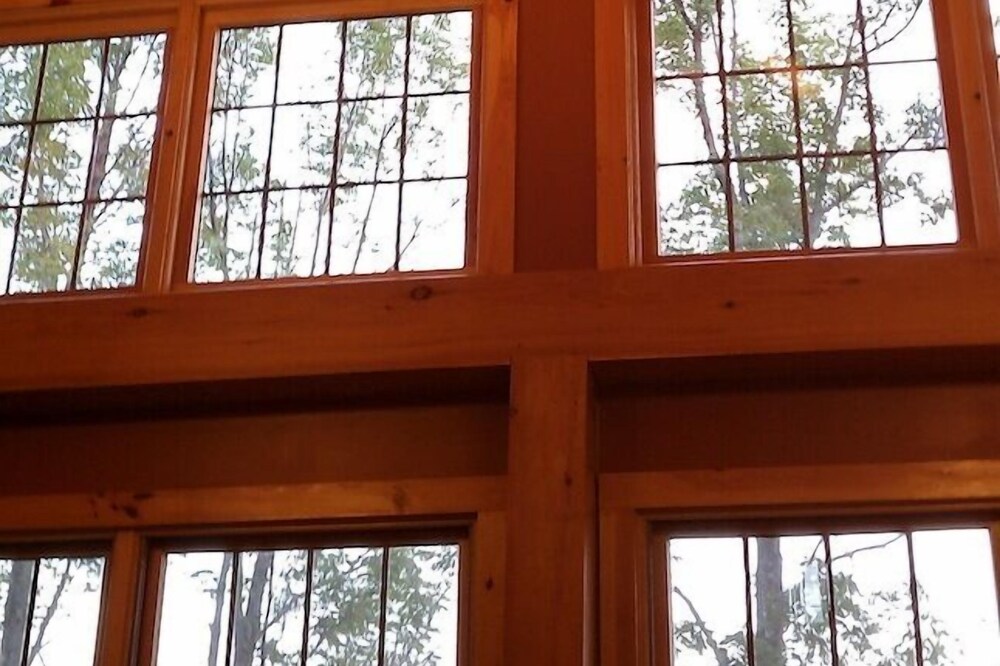 Get Away From It All - Romantic or Family - Timberframe Cottage