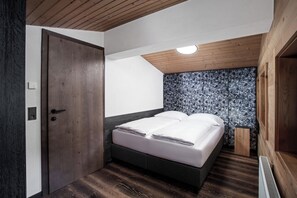 Xalet, 2 dormitoris, sauna, vistes a la muntanya (Lodge) | 2 dormitoris, habitacions insonoritzades i roba de llit