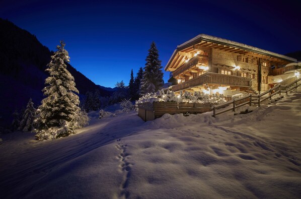 Chalet, 5 Bedrooms, Mountain View (Lodge) | Garden view - Chalet Tannenbaum (Saalbach-Hinterglemm)