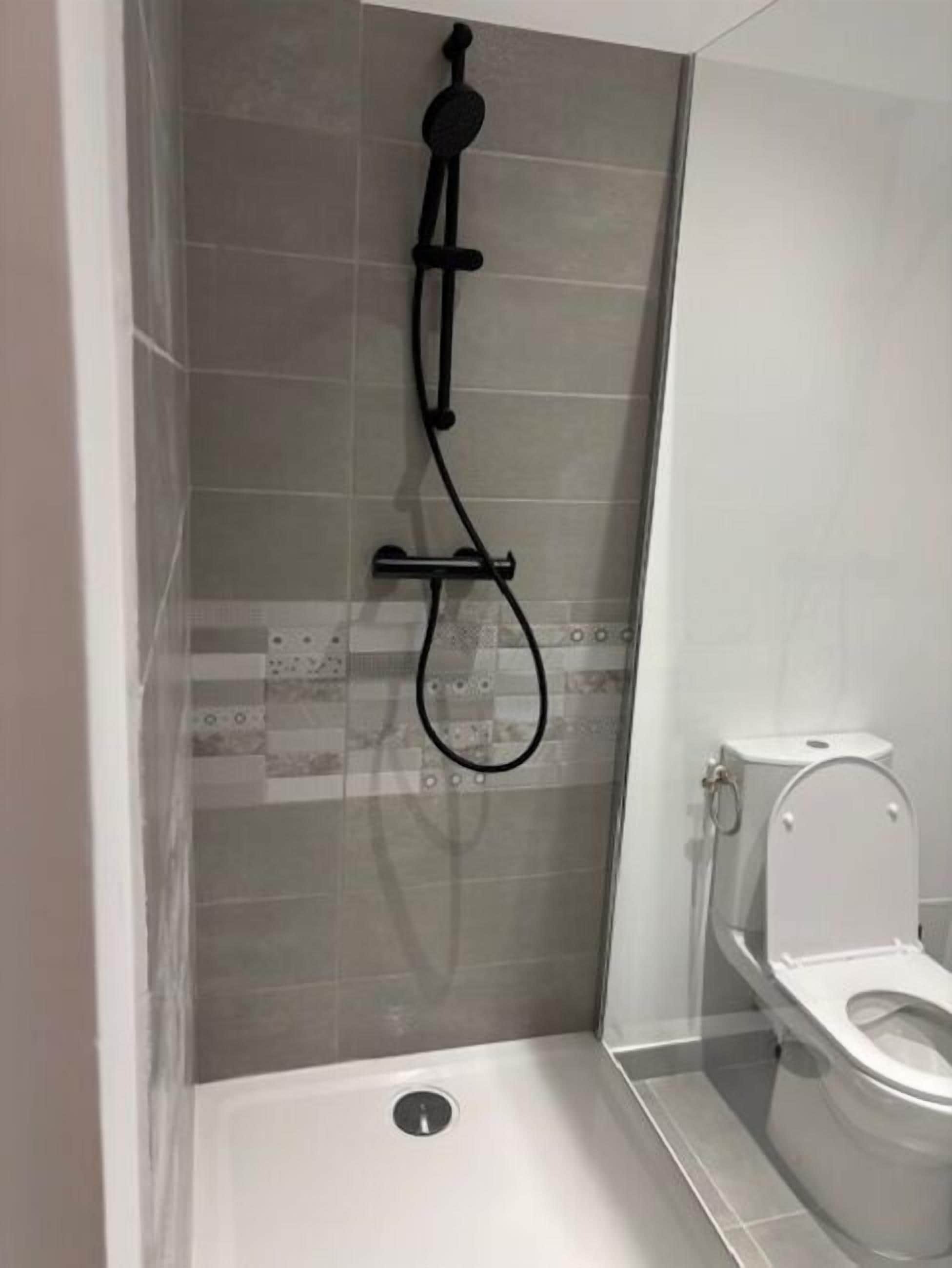 Ducha del cuarto de baño