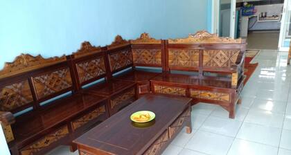 Homestay Omah Seledri Batu