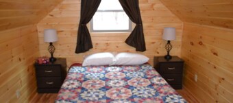 Blue Rose Cabins - Naughty Pine Cabin
