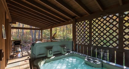 Blue Rose Cabins - Naughty Pine Cabin