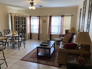 TV, DVD player - Spacious Townhome | Self Checkin | Great Location | Free WiFi | Fresh & Clean (Miramar Beach)