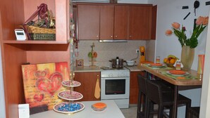 Căn hộ, 2 phòng ngủ | Bếp riêng | Dụng cụ pha cà phê/trà, tủ lạnh, lò vi sóng, lò nướng 