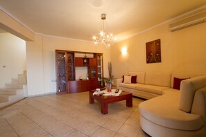 Flachbildfernseher, Kamin