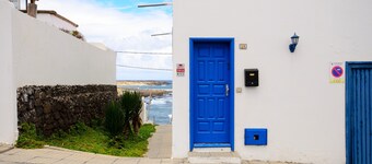 Vacation Apartment in Great Location with Wi-Fi, Balcony & Magnificent View